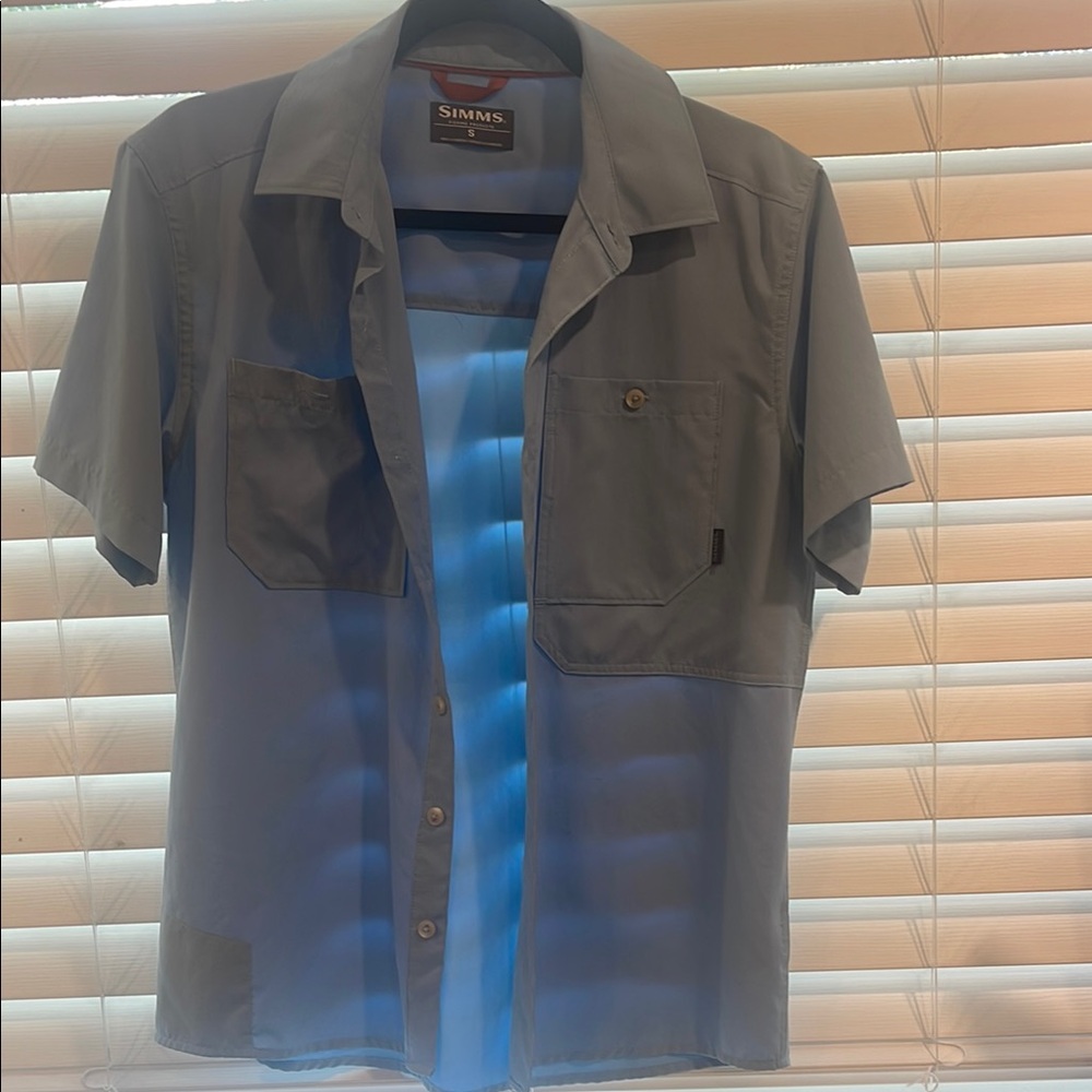 Simms Men's Gray Short Sleeve Shirt